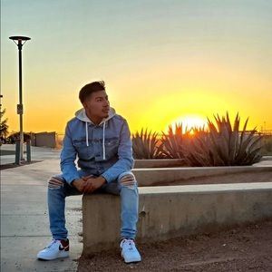 Meet your Posher, Jesus